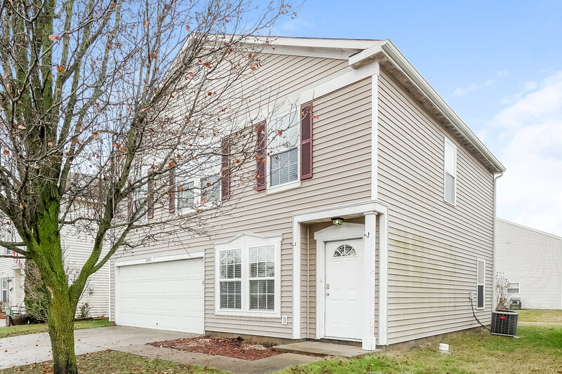 1,535/Mo, 10941 Spirit Dr Ingalls, IN 46048 Front View