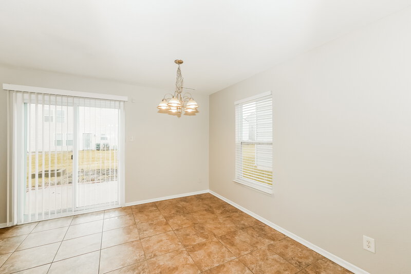 1,535/Mo, 10941 Spirit Dr Ingalls, IN 46048 Dining Room View