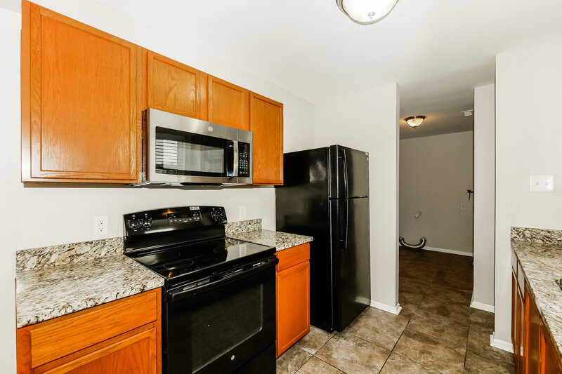 1,535/Mo, 10941 Spirit Dr Ingalls, IN 46048 Kitchen View 2