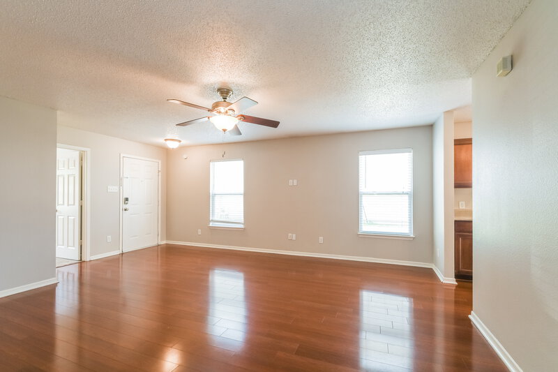 1,615/Mo, 7622 Mansfield Way Ingalls, IN 46048 Living Room View 3