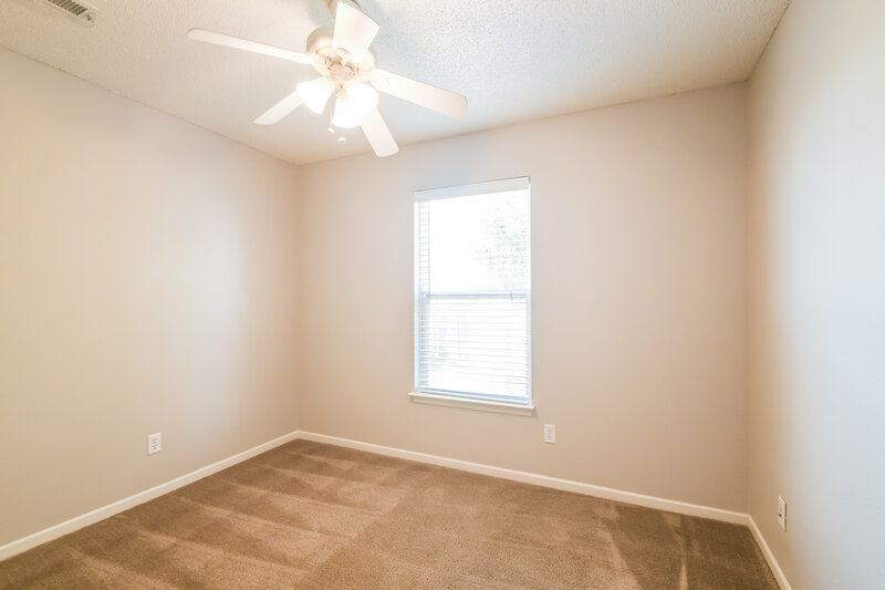 1,615/Mo, 7622 Mansfield Way Ingalls, IN 46048 Bedroom View