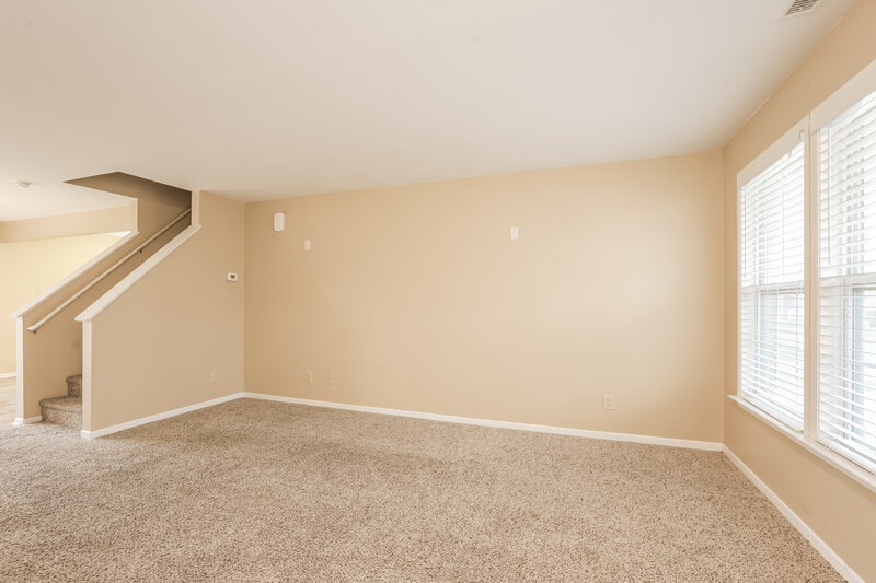 1,885/Mo, 10936 Mansfield Way Ingalls, IN 46048 Living Room View 3