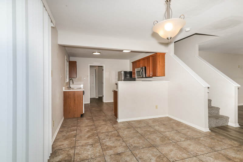 1,845/Mo, 10936 Mansfield Way Ingalls, IN 46048 Dining Room View 2