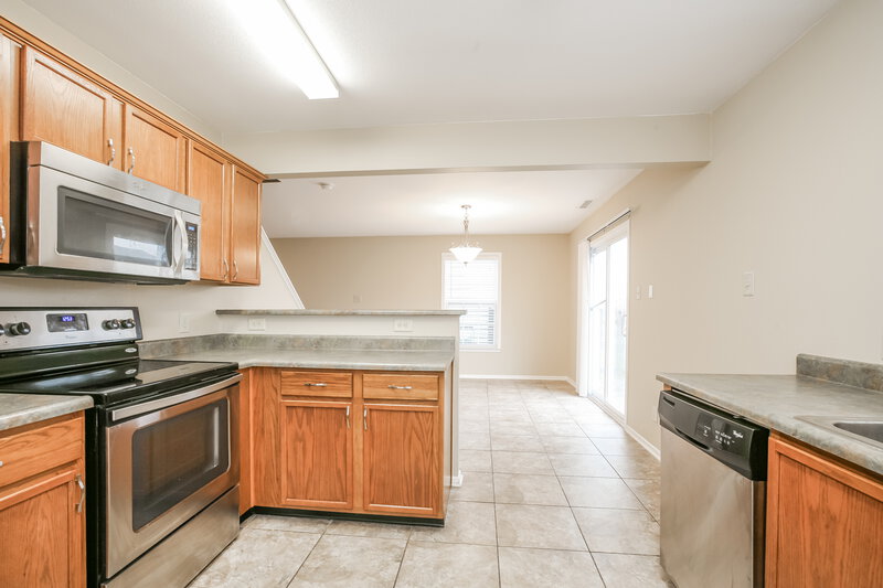 1,885/Mo, 10936 Mansfield Way Ingalls, IN 46048 Kitchen View