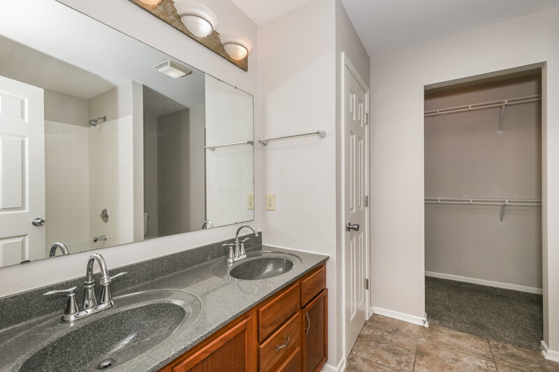 1,845/Mo, 10936 Mansfield Way Ingalls, IN 46048 Main Bathroom View