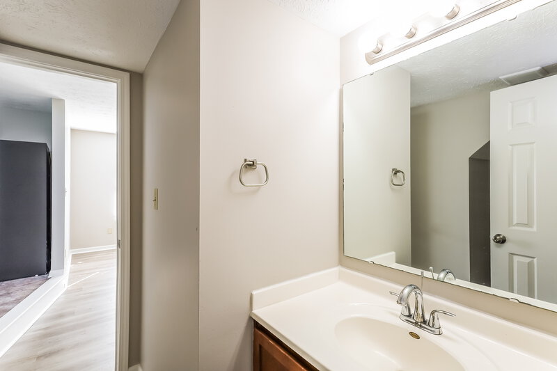 3,670/Mo, 7051 N Laredo Dr McCordsville, IN 46055 Bathroom View