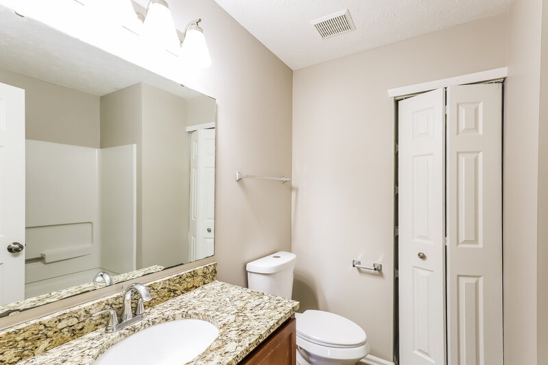 3,670/Mo, 7051 N Laredo Dr McCordsville, IN 46055 Bathroom View 2