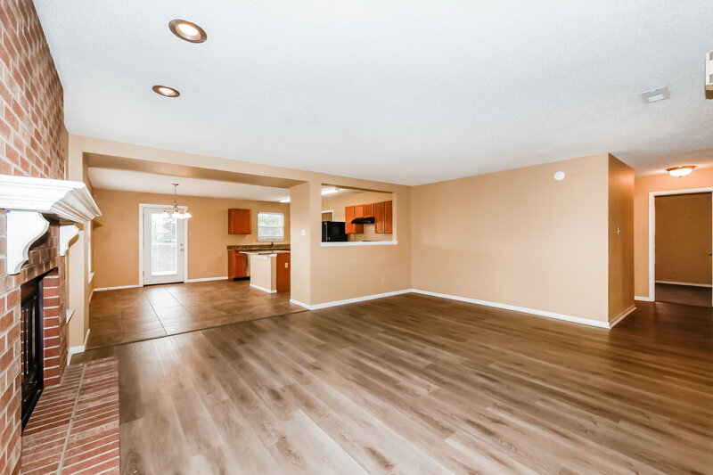 1,615/Mo, 5768 N Peppereel Way McCordsville, IN 46055 Living Room View