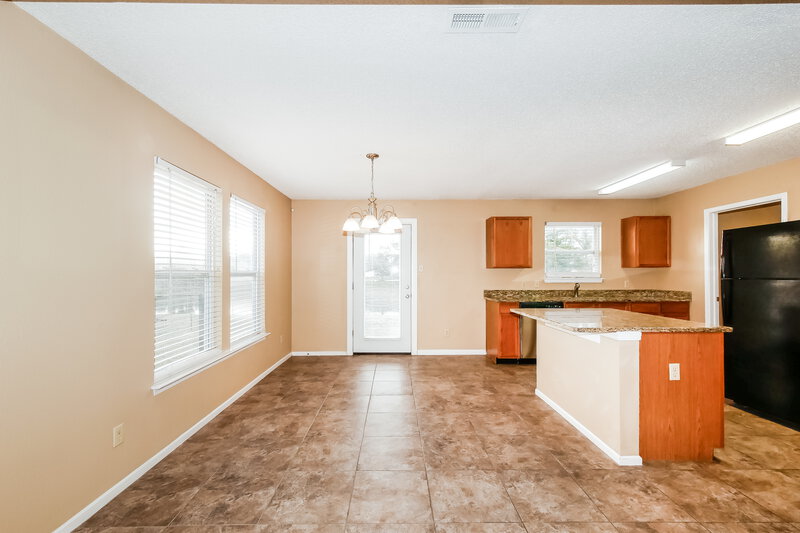 1,615/Mo, 5768 N Peppereel Way McCordsville, IN 46055 Dining Room View