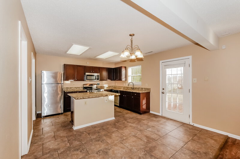 2,080/Mo, 6639 W Philadelphia Dr McCordsville, IN 46055 Floorplan View 3