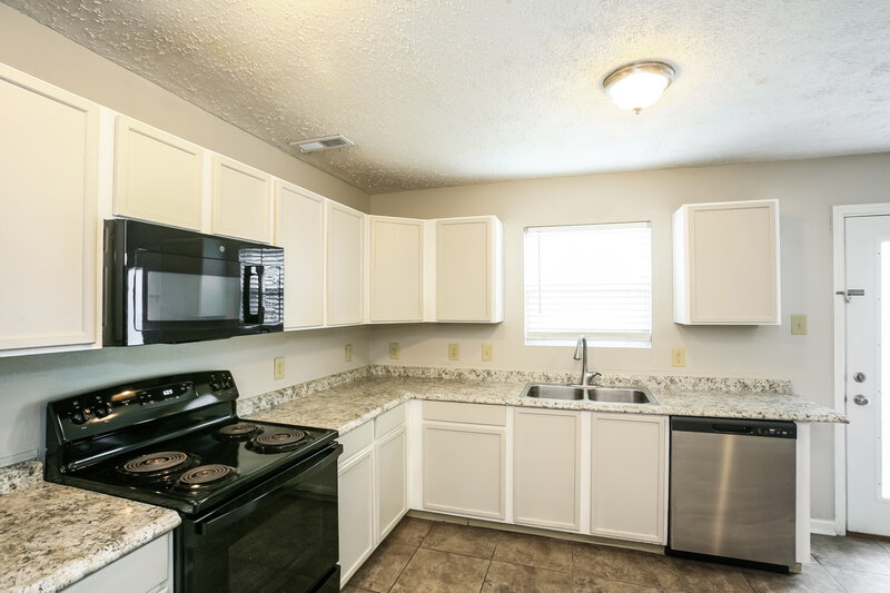 1,810/Mo, 14427 Cuppola Dr Noblesville, IN 46060 Kitchen View