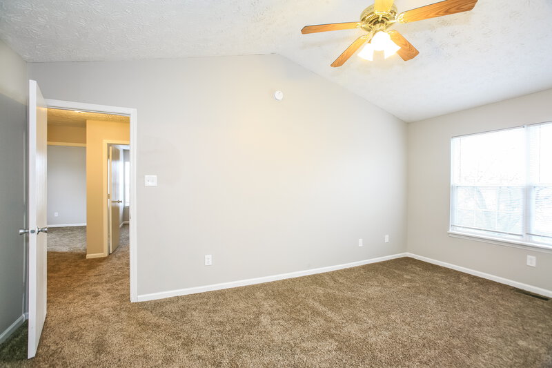 1,960/Mo, 6736 Berkshire Dr Zionsville, IN 46077 Main Bedroom View 2
