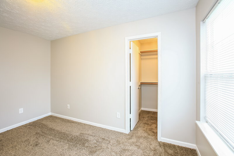 1,960/Mo, 6736 Berkshire Dr Zionsville, IN 46077 Bedroom View