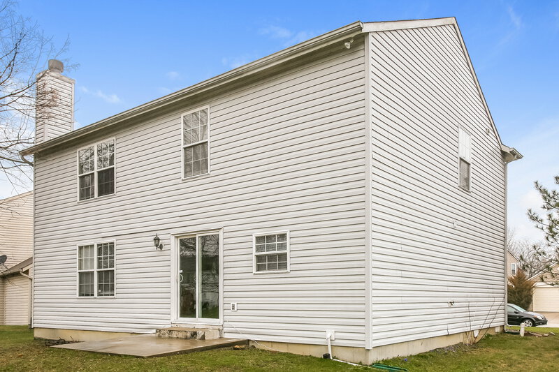 1,960/Mo, 6736 Berkshire Dr Zionsville, IN 46077 Rear View