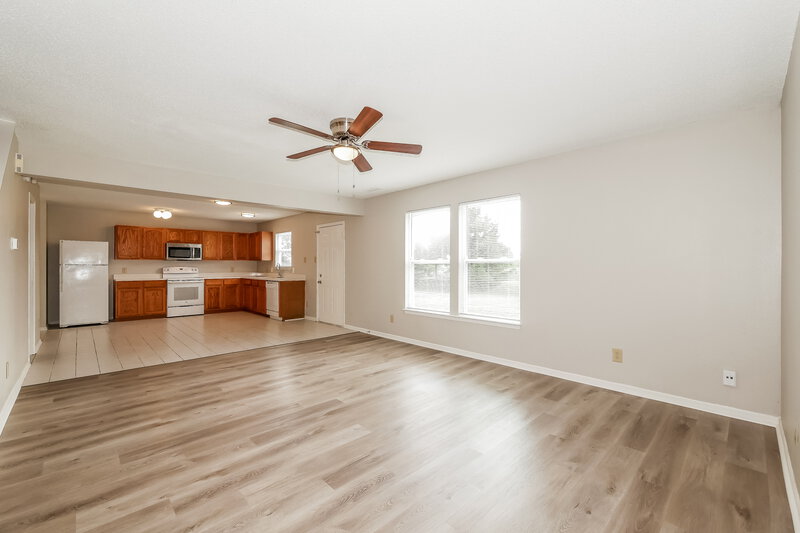 2,580/Mo, 8446 Abbey Dell Dr Camby, IN 46113 Living Room View
