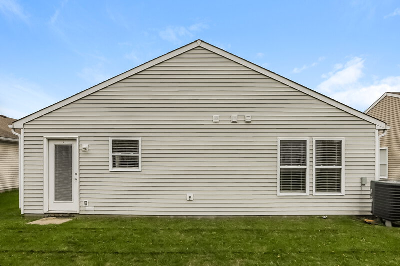 1,685/Mo, 8607 Bluff Point Dr Camby, IN 46113 Rear View