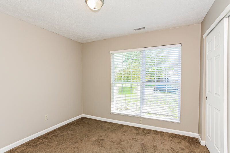 1,925/Mo, 748 Hollowood Ln Avon, IN 46123 Bedroom View 2