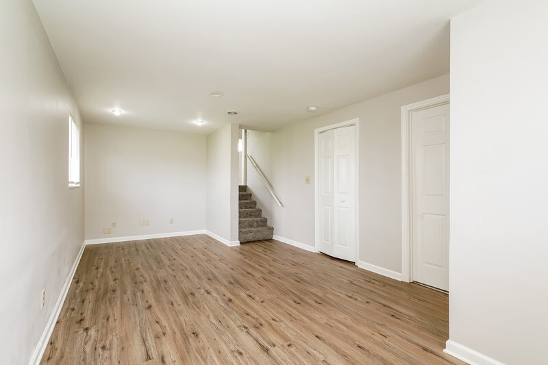 1,790/Mo, 1435 Michigan Rd Franklin, IN 46131 Family Room View