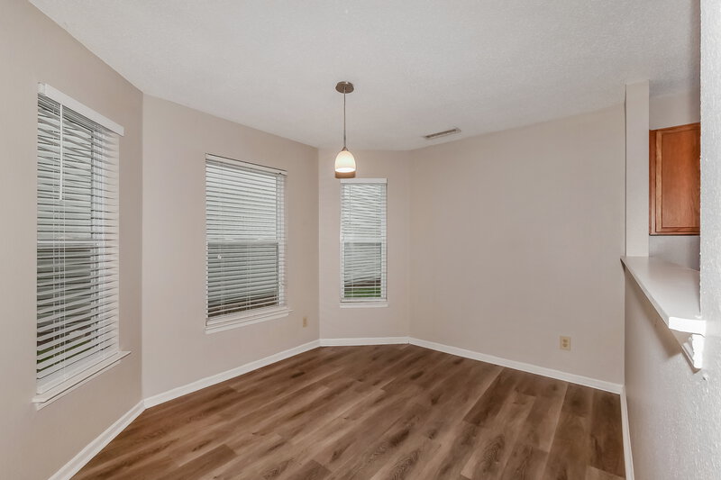 1,430/Mo, 613 Fern St Greenfield, IN 46140 Dining Room View