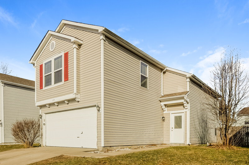1,980/Mo, 1107 Crescent Dr Greenwood, IN 46143 Front View