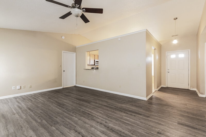 1,935/Mo, 1418 Green Spring Way Greenwood, IN 46143 Living Room View