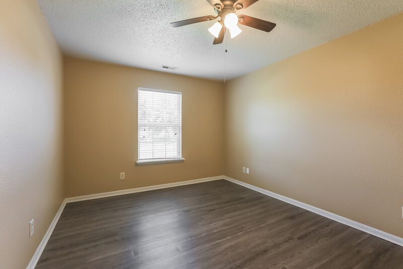 0/Mo, 1418 Green Spring Way Greenwood, IN 46143 Main Bedroom View