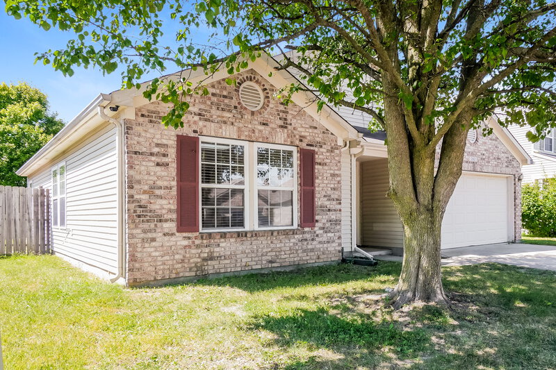 1,880/Mo, 2162 Westmere Dr Plainfield, IN 46168 Front View