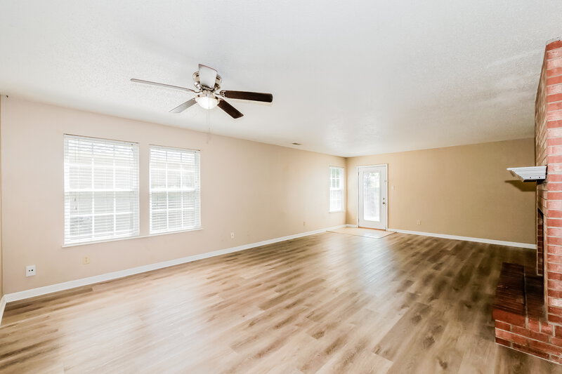 1,880/Mo, 2162 Westmere Dr Plainfield, IN 46168 Dining Room View 3