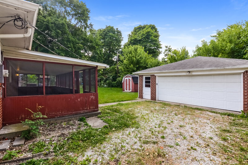 2,200/Mo, 6840 W 16th St Indianapolis, IN 46214 Rear View