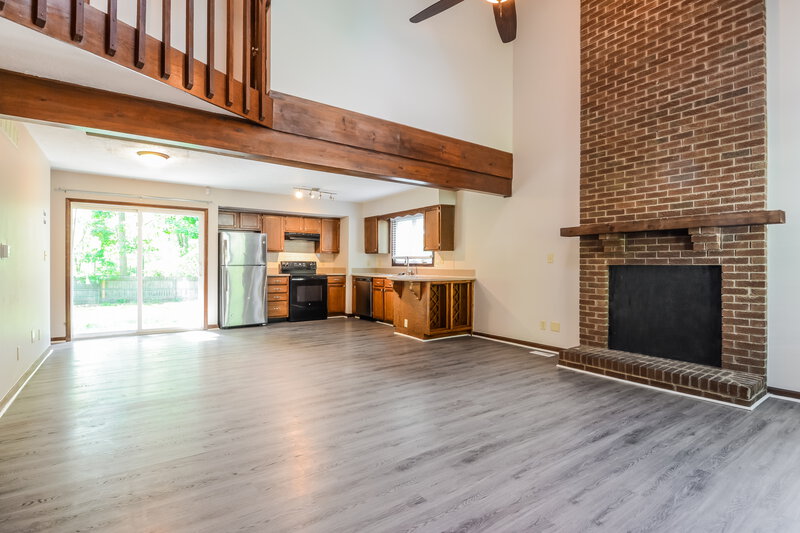 2,110/Mo, 1804 Shorter Ct Indianapolis, IN 46214 Living Room View