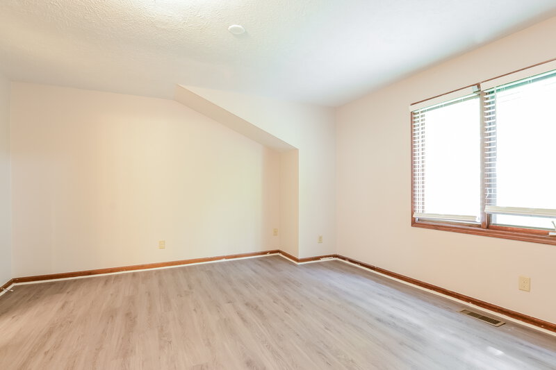 2,110/Mo, 1804 Shorter Ct Indianapolis, IN 46214 Bedroom View 2