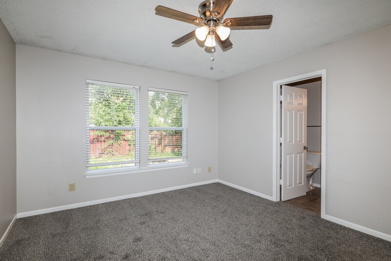 1,675/Mo, 6855 Youngberry Dr Indianapolis, IN 46217 Main Bedroom View