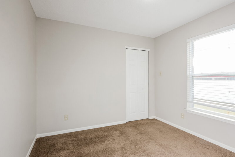 1,740/Mo, 6812 Everbloom Ln Indianapolis, IN 46217 Bedroom View 2