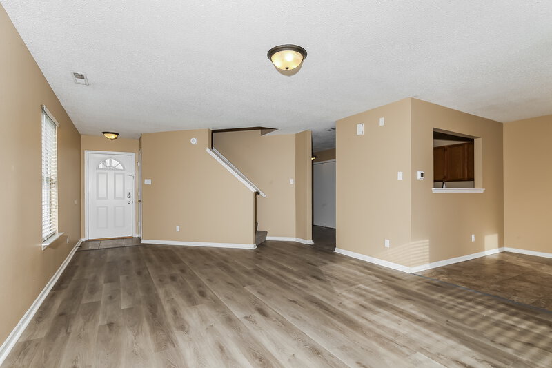 1,680/Mo, 2511 Redland Ln Indianapolis, IN 46217 Living Room View