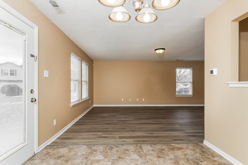 1,680/Mo, 2511 Redland Ln Indianapolis, IN 46217 Dining Room View