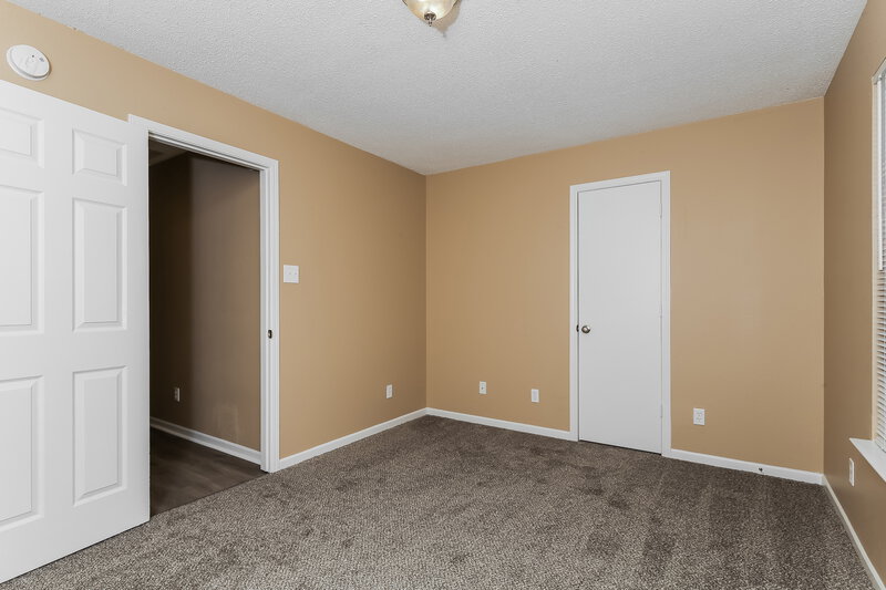 1,680/Mo, 2511 Redland Ln Indianapolis, IN 46217 Bedroom View 3