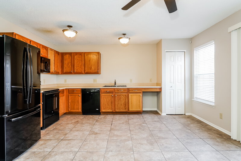 1,700/Mo, 3012 Earlswood Ln Indianapolis, IN 46217 Misc View 3