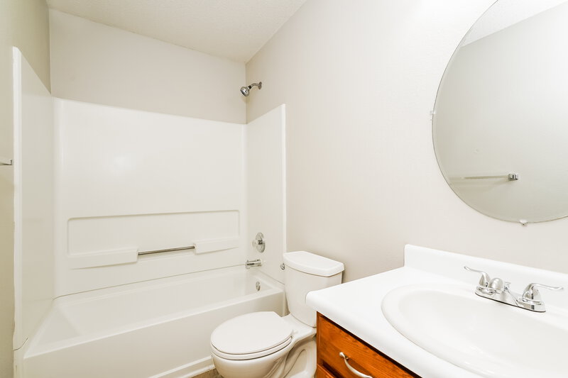 1,700/Mo, 3012 Earlswood Ln Indianapolis, IN 46217 Misc View 13