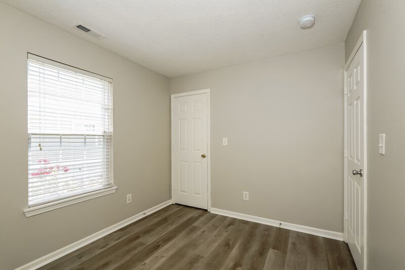 1,640/Mo, 5837 Ashcroft Dr Indianapolis, IN 46221 Bedroom View