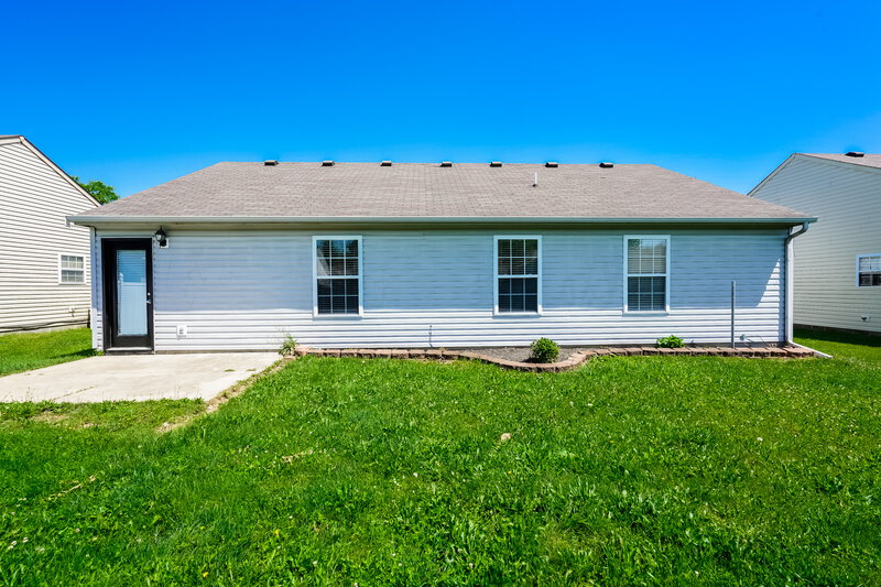1,640/Mo, 5837 Ashcroft Dr Indianapolis, IN 46221 Rear View