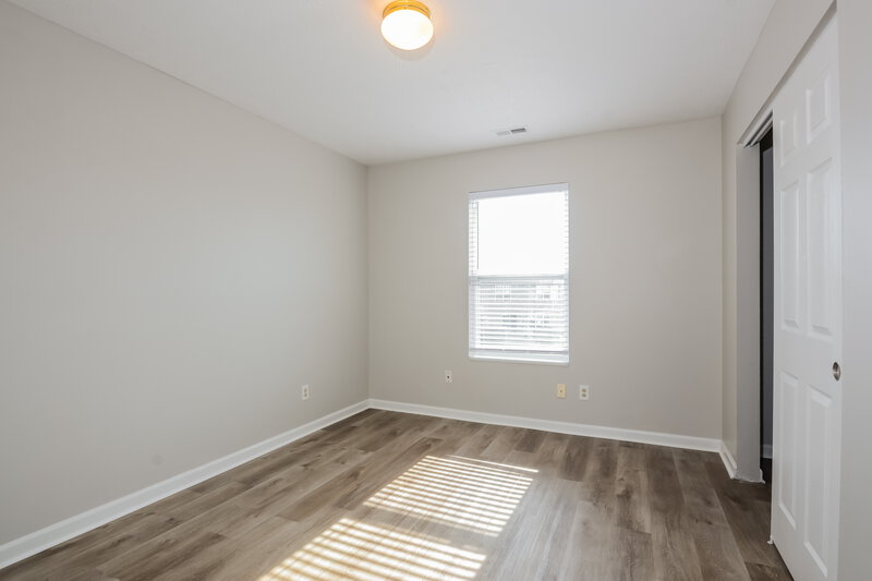 2,200/Mo, 5925 Copeland Mills Dr Indianapolis, IN 46221 Misc View 9