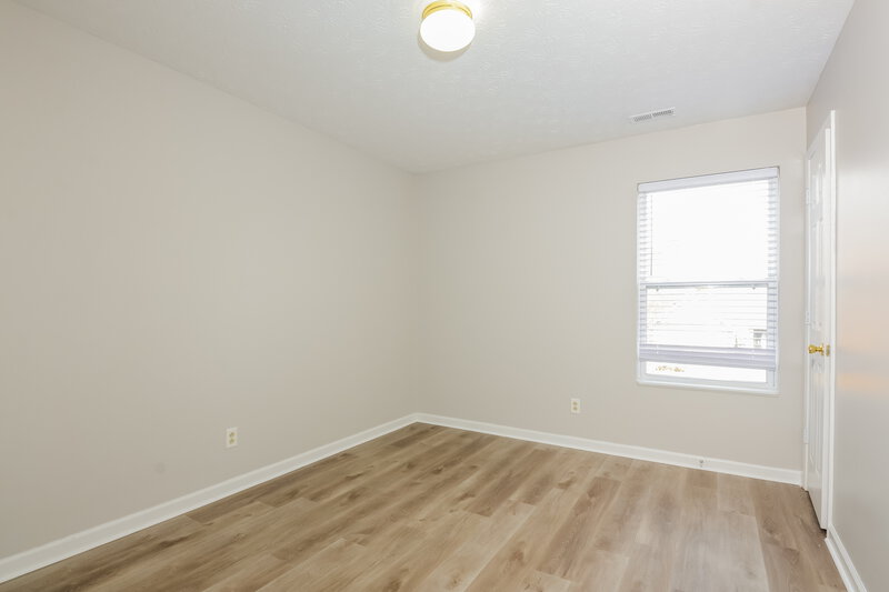 2,200/Mo, 5925 Copeland Mills Dr Indianapolis, IN 46221 Misc View 10