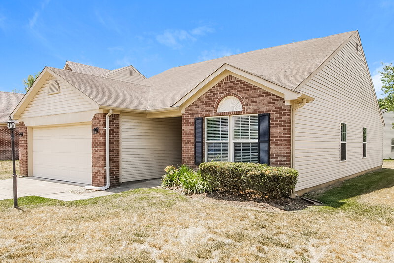 1,730/Mo, 622 Shingle Oak Ct Indianapolis, IN 46224 Front View 2