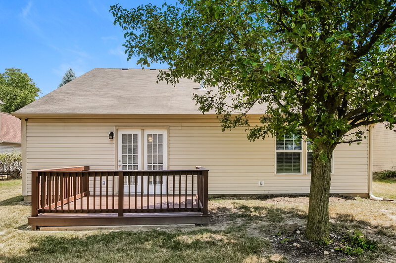 1,730/Mo, 622 Shingle Oak Ct Indianapolis, IN 46224 Rear View