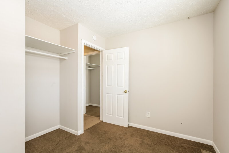 1,485/Mo, 4804 N Kenyon Dr Indianapolis, IN 46226 Bedroom View 2