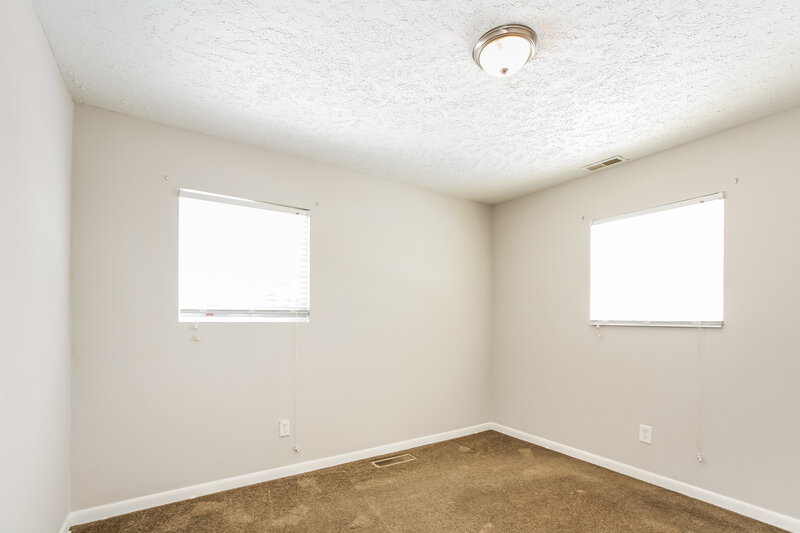 1,485/Mo, 4804 N Kenyon Dr Indianapolis, IN 46226 Bedroom View 5