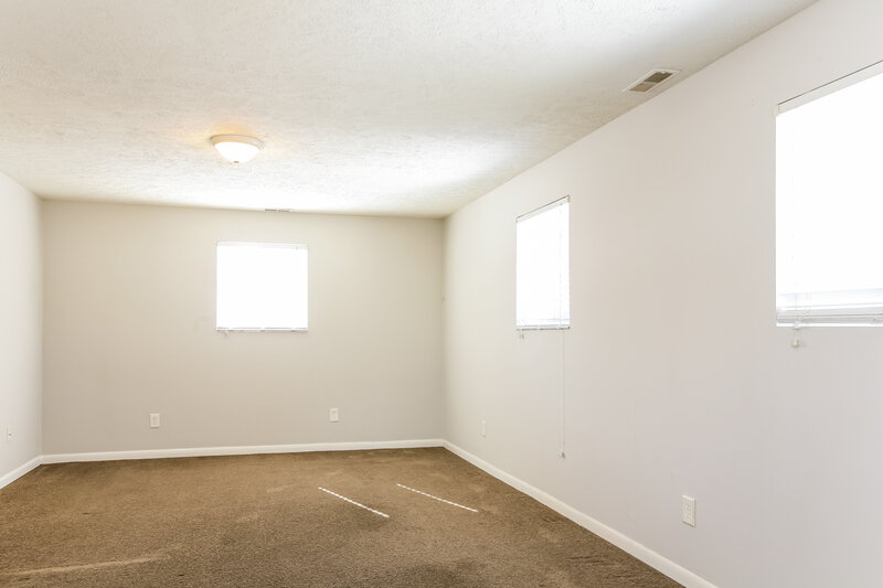 1,485/Mo, 4804 N Kenyon Dr Indianapolis, IN 46226 Bedroom View 8