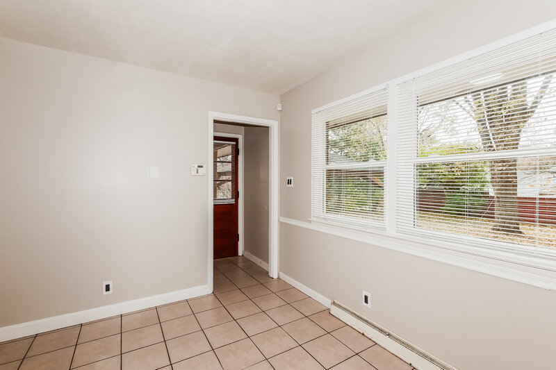 1,625/Mo, 4626 S Keystone Ave Indianapolis, IN 46227 Bedroom View 2
