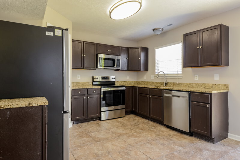 1,790/Mo, 6180 Morning Dove Dr Indianapolis, IN 46228 Kitchen View