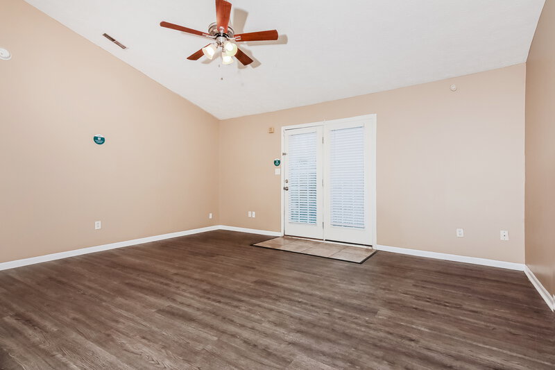 1,650/Mo, 2628 Lullwater Ln Indianapolis, IN 46229 Living Room View